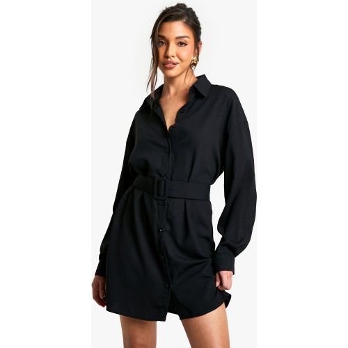 Vestito camicia a maniche lunghe con cintura e bottoni - boohoo - Modalova