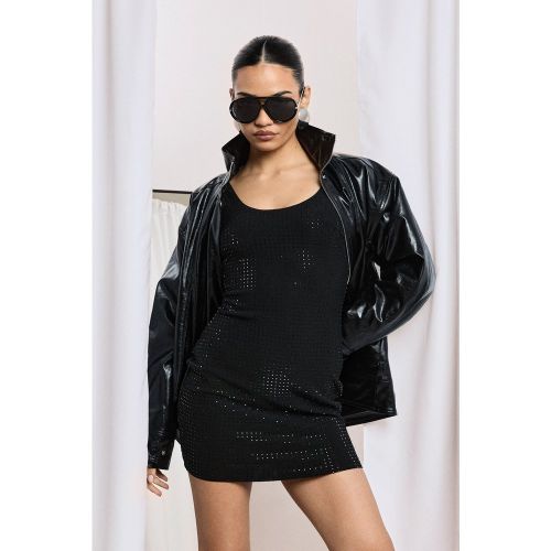 Vestido Mini Con Escote En U Y Estampado Hotfix De Incrustaciones - boohoo - Modalova