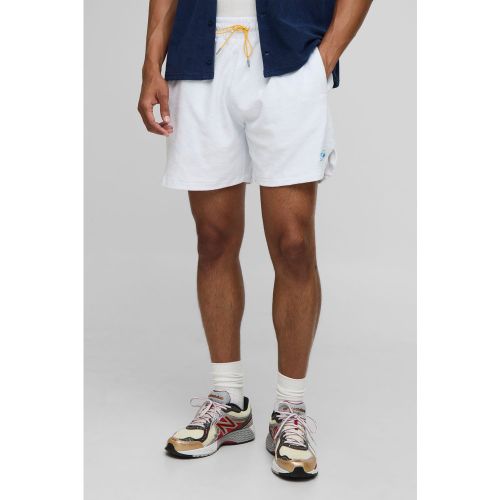 Boxy Fit Man Embroidered Towelling Shorts - boohoo - Modalova