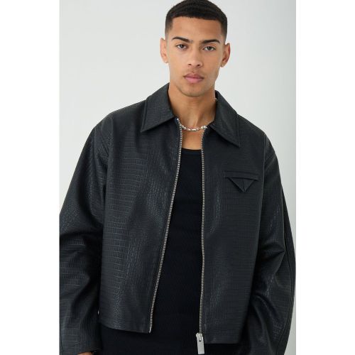 Chaqueta Bomber Recta Texturizada De Cuero Sintético Con Cuello - boohoo - Modalova