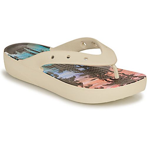 ClassicPlatformRetroResortFlip women's Flip flops / Sandals (Shoes) in - Crocs - Modalova