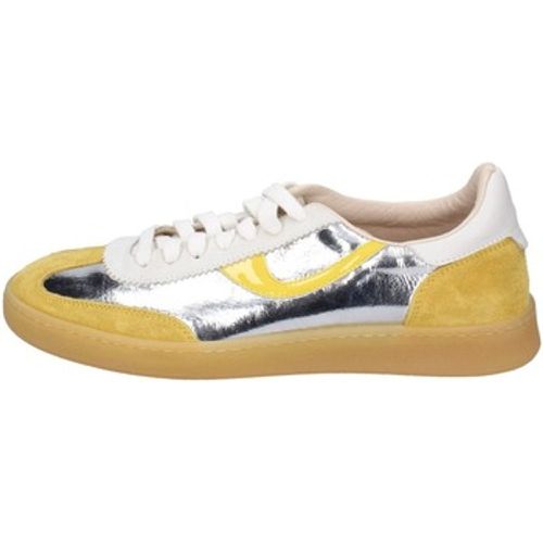 BC821 3AS420-CRV3 women's Trainers in - Moma - Modalova