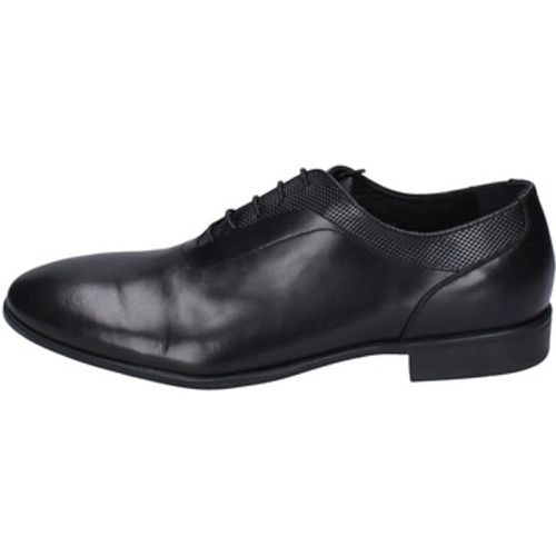 EZ92 men's Derby Shoes & Brogues in - Eveet - Modalova