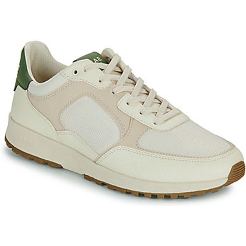 JOSHUA APPLE men's Shoes (Trainers) in - Clae - Modalova