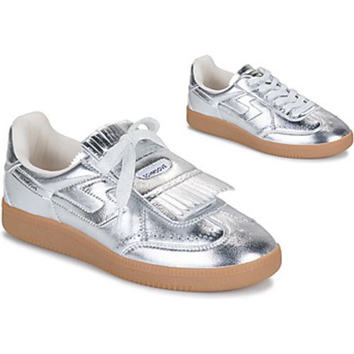 SHEFFIELD GOLF W women's Shoes (Trainers) in - Schmoove - Modalova