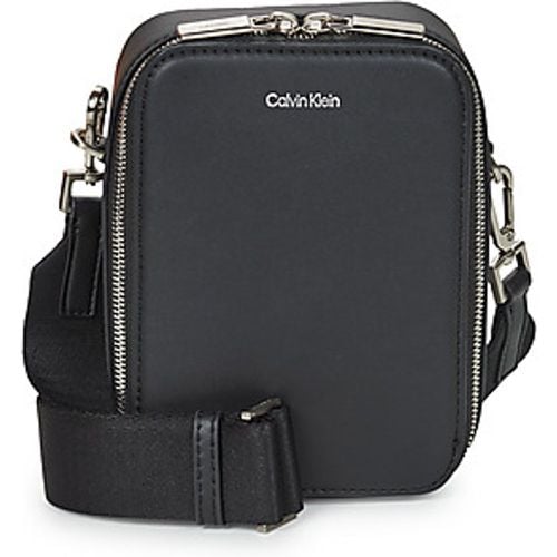 CK SLEEK REPORTER XS men's Pouch in - Calvin Klein Jeans - Modalova