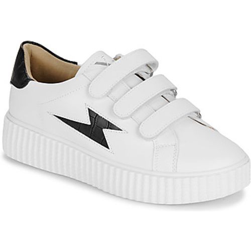 ELSA women's Shoes (Trainers) in - Vanessa Wu - Modalova