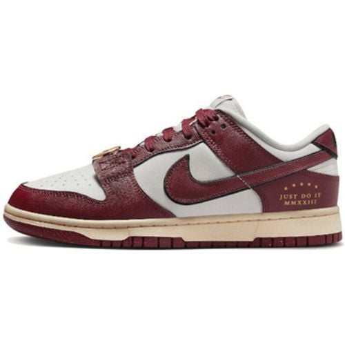 Sneaker Dunk Low SE Sail Team Red - Nike - Modalova