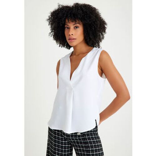 Blusen V-Neck Sleeveless Blouse - Just Like You - Modalova