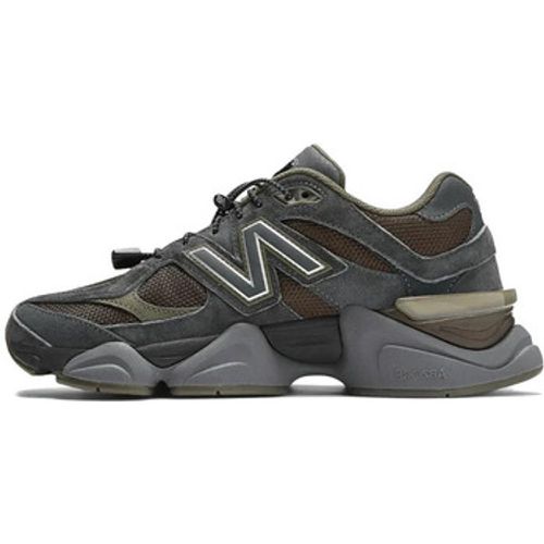 Sneaker 9060 Blacktop Dark Moss - New Balance - Modalova