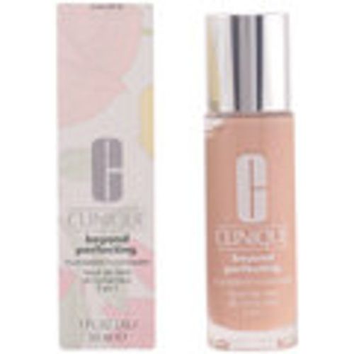 Fondotinta & primer Beyond Perfecting Foundation + Concealer 06-ivory - Clinique - Modalova