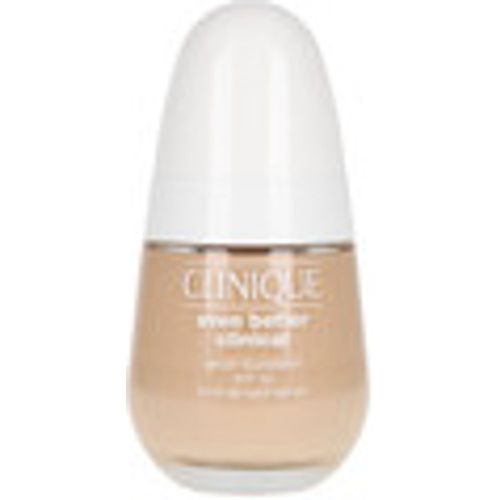 Fondotinta & primer Even Better Clinical Foundation Spf20 cn52-neutral - Clinique - Modalova