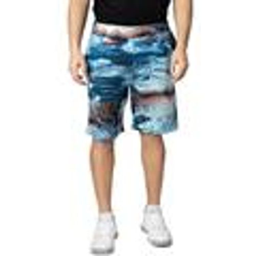 Pantaloni corti CUNEO AOP regular shorts FAM0058 - Fila - Modalova