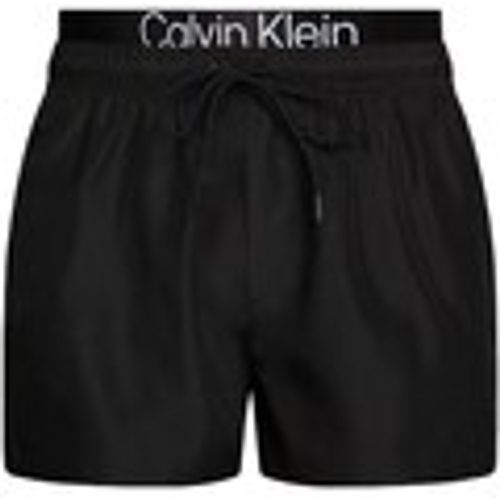 Pantaloni corti KM0KM00947 - Calvin Klein Jeans - Modalova