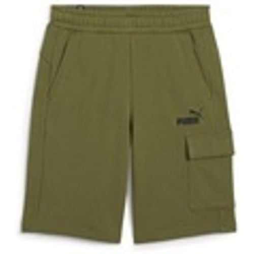 Pantaloni corti PANTALONCINO ESS CARGO SHORT GREEN - Puma - Modalova