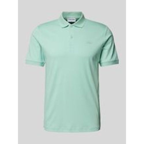 Regular Fit Poloshirt mit Knopfleiste - Calvin Klein - Modalova