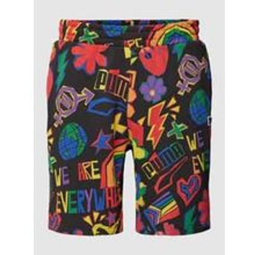 Sweatshorts mit Allover-Print Modell 'DOWNTOWN PRIDE' - Puma - Modalova