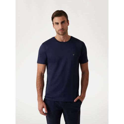 T-Shirt In Tessuto Tecnico Stretch - Guess - Modalova