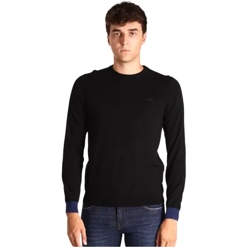 Schwarze Sweaters mit rundem Ellbogenkontrast - Sun68 - Modalova