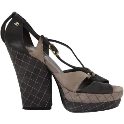 Pre-owned Suede heels , female, Sizes: 5 UK - Chanel Vintage - Modalova