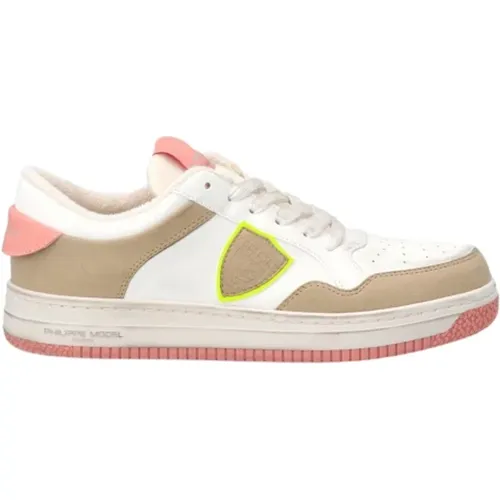 Lyon Low Sneaker for Women , female, Sizes: 4 UK, 7 UK, 8 UK, 5 UK, 3 UK - Philippe Model - Modalova