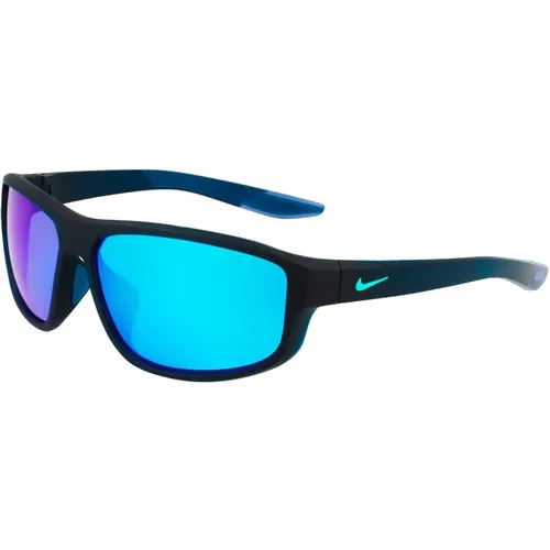 Brazen Fuel Sunglasses - Matte / , male, Sizes: 62 MM - Nike - Modalova
