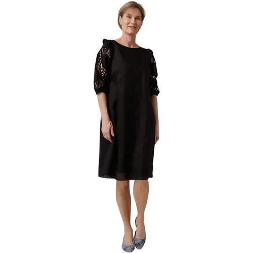 Gehäkeltes Midi-Kleid mit Ausgestellter Silhouette - LUISA CERANO - Modalova