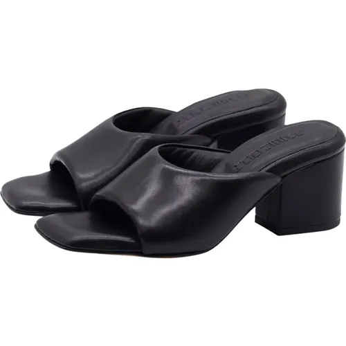 Brit Mules Glove Nero - Stylish Heeled Mules for Fashion-Conscious Women , female, Sizes: 4 UK, 5 UK, 4 1/2 UK - Pomme D'or - Modalova