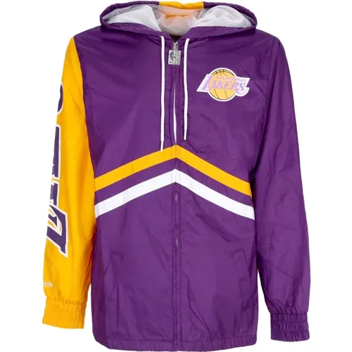 NBA Lila Windbreaker Jacke , Herren, Größe: L - Mitchell & Ness - Modalova