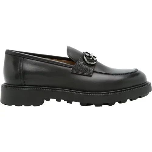 Luxurious Calf Leather Flat Shoes , male, Sizes: 8 UK - Salvatore Ferragamo - Modalova