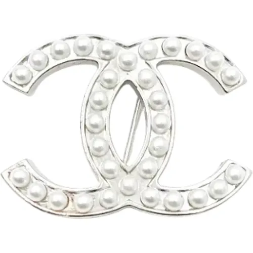 Pre-owned Metal brooches , female, Sizes: ONE SIZE - Chanel Vintage - Modalova