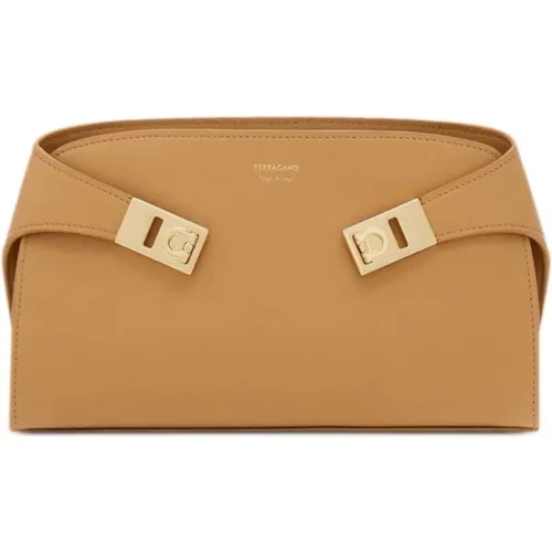 Mini Hug Leather Crossbody Bag , female, Sizes: ONE SIZE - Salvatore Ferragamo - Modalova