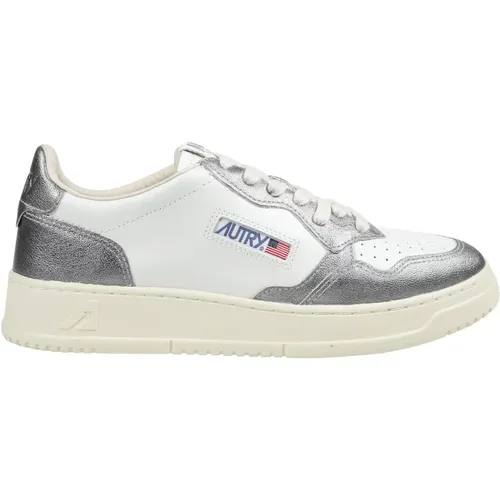 Low Leather White Steel Medalist Shoes , male, Sizes: 7 UK, 11 UK, 6 UK, 9 UK, 10 UK, 8 UK - Autry - Modalova