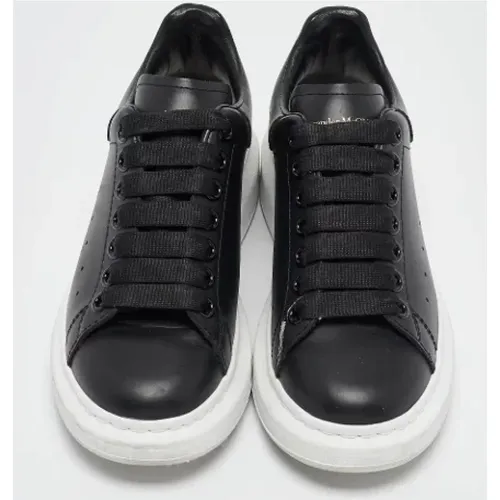 Pre-owned Leather sneakers , female, Sizes: 2 UK - Alexander McQueen Pre-owned - Modalova