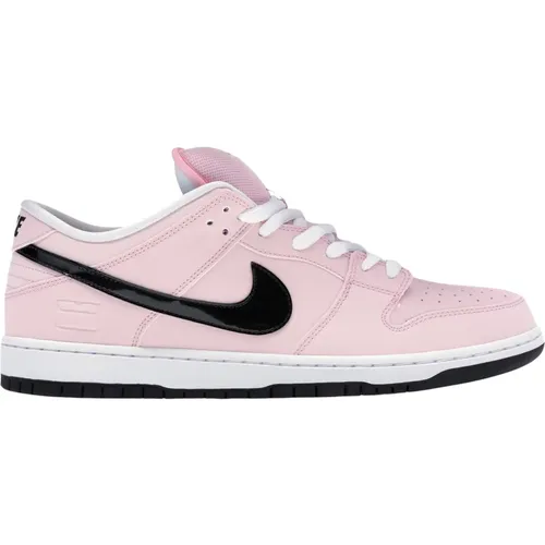 Limited Edition Box Sneakers , female, Sizes: 7 UK, 9 UK, 11 UK, 12 UK, 10 UK, 9 1/2 UK, 7 1/2 UK, 11 1/2 UK, 8 UK, 6 UK, 13 1/2 UK - Nike - Modalova