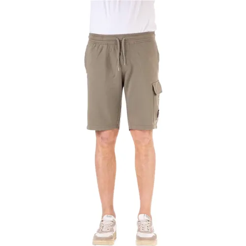 Dove Grey Shorts with Waist Drawstring , male, Sizes: XL, S - C.P. Company - Modalova