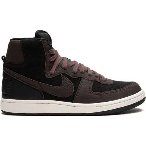 Black High SE Sneakers , male, Sizes: 8 UK, 10 UK - Nike - Modalova