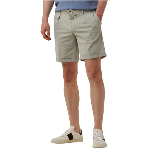 Mint Kurze Hose Sommerstil , Herren, Größe: L - Profuomo - Modalova