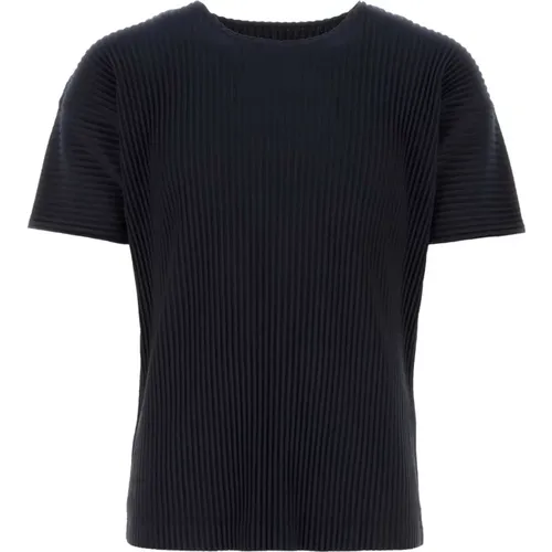 Stylish Polyester T-Shirt , male, Sizes: L - Issey Miyake - Modalova