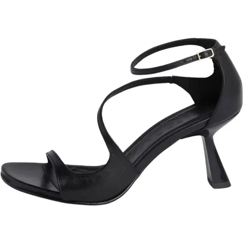 Martinez Flat shoes , female, Sizes: 5 UK, 6 UK, 4 UK, 7 UK, 8 UK - Souliers Martinez - Modalova
