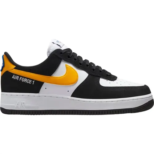 Limited Edition Athletic Club Black Gold , male, Sizes: 11 UK, 13 UK, 9 UK, 10 1/2 UK, 11 1/2 UK, 12 UK, 6 UK, 13 1/2 UK, 8 1/2 UK, 5 UK, 15 1/2 UK, 8 - Nike - Modalova