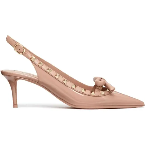 Puder Patentleder Slingback mit Rockstud-Details - Valentino Garavani - Modalova