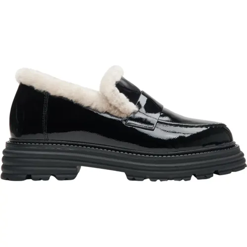 Damen Schwarze Pelzgefütterte Loafer aus echtem Lackleder für den Winter Er00114213 , Damen, Größe: 37 EU - Estro - Modalova