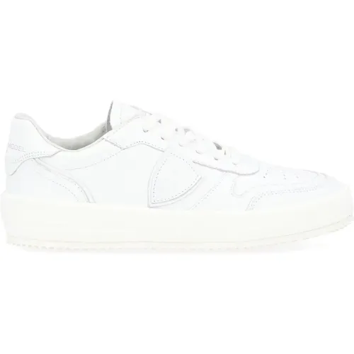 Leather Sneaker with Silver Logo , female, Sizes: 4 UK, 5 UK, 7 UK, 6 UK, 3 UK - Philippe Model - Modalova