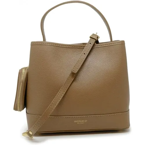 Leder Schultertasche in Mud - AVENUE 67 - Modalova