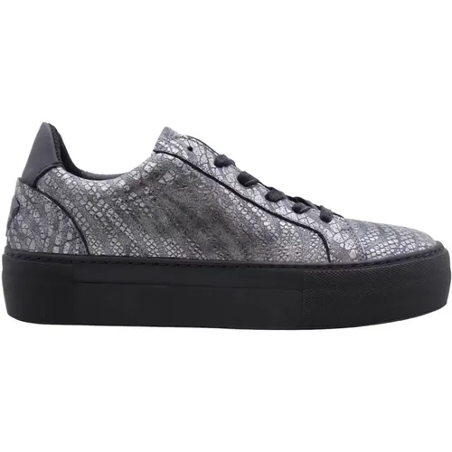 Ameland Sneaker - Stylish and Comfortable , female, Sizes: 8 UK, 6 UK, 5 UK, 7 UK, 4 UK - Floris van Bommel - Modalova