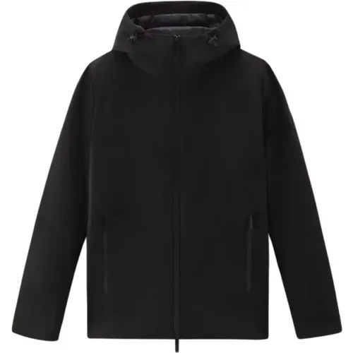 Schwarze Tech Softshell Jacke mit verstellbarer Kapuze , Herren, Größe: M - Woolrich - Modalova