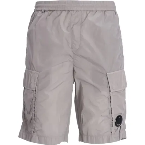 Nylon Cargo Shorts Chrome-R Style , Herren, Größe: L - C.P. Company - Modalova