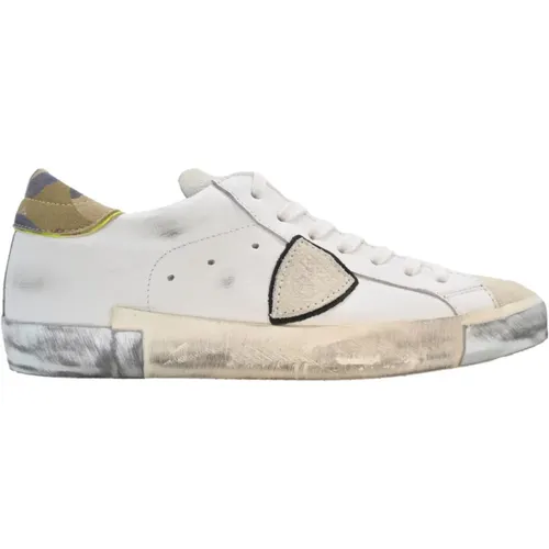 Camo Low Top Sneakers White Bordeaux , male, Sizes: 7 UK - Philippe Model - Modalova