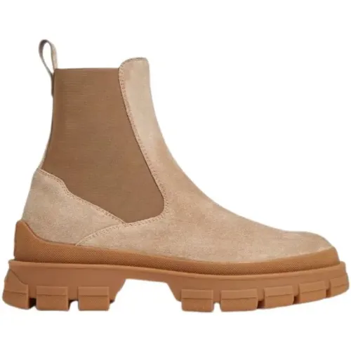 Suede Chelsea Boots with Profile Sole , female, Sizes: 6 1/2 UK, 4 UK, 6 UK, 5 UK, 7 UK, 7 1/2 UK, 4 1/2 UK, 5 1/2 UK - Moncler - Modalova